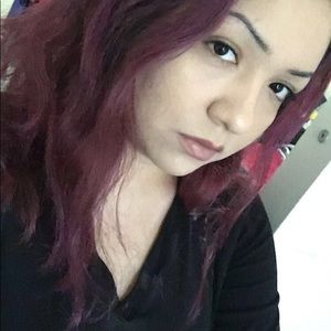 Meet your Posher, Noemi